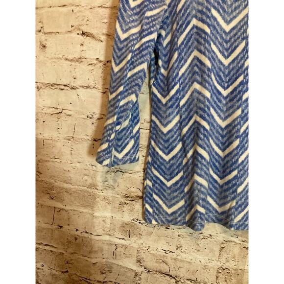 Chaps Top Womens Medium Blue Zig Zag Print Lace Up Long Sleeve Stretch Cotton - Picture 5 of 12